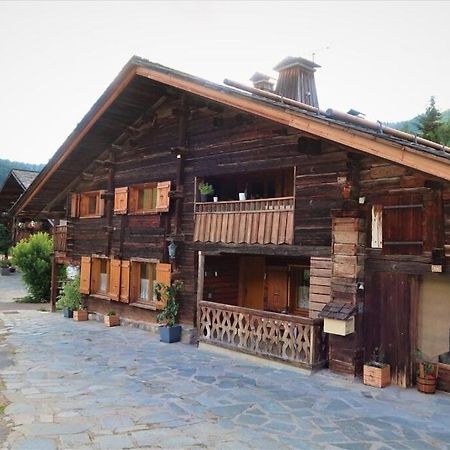 Charmieux Appartement En Chalet Typique Le Grand-Bornand Εξωτερικό φωτογραφία